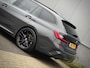 BMW 3-Serie Touring 330i M-Sport Facelift 259pk Dravitgrau | Laserlicht | 360 Camera | Harman Kardon | CoPilot Adaptive Cruise | Keyless Entry | HUD | Dealer O.H.