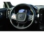 Volvo XC40 2.0 B4 Mild Hybrid Plus Dark | All-Season Banden | Trekhaak | Elektrisch Verstelbare Stoelen | Stuurverwarming | Stuurverwarming | Verwarmbare Voorruit | Harman/Kardon Premium Audiosysteem | Keyless Entry & Start | Draadloze Telefoonlader | Adaptieve Cruise Control & Pilot Assist |
