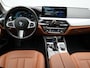 BMW 5-Serie Touring 530e xDrive Business Edition Plus PHEV 293pk Dealer O.H | Trekhaak af Fabriek | Adaptive Cruise | 360 Camera | M Sportstuur | Keyless | BLIS | Plug In Hybrid