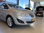 Opel Meriva 1.4 Turbo Cosmo,Navigatie,Climate&Cruisecontrol,Spraakbediening,Elektrischpakket,Comfortstoelen,Trekhaak,Sensoren V&A,Lage Kilometerstand,17 Inch Lmv