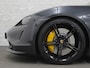 Porsche Taycan 4S Turbo Pakket Performance 84 kWh 490pk | Sport Chrono + | 360 Camera | ACC | Luchtvering | Carbon | 21" | Glasdak | 4WD | Vulkaangrijs | Carplay | Nw.Pr. 147.249,= | NL Auto | SOH Test | Garantie.