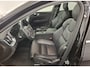 Volvo XC60 2.0 B5 Momentum Exclusive | Panoramadak | Head-Up Display | 360 Graden Camera | Lederen Bekleding | Lichtmetalen Velgen 19 inch | Harman Kardon Audio | Trekhaak | BLIS | Parkeersensoren
