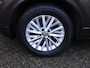 Volkswagen T-Roc 1.0 TSI Style Bns, CC,AC, Camera, stoel en stuurverw. lichtmet v