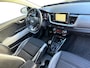 Kia Stonic 1.0 T-GDi DynamicPlusLine | Camera | Keyless | Stoel/Stuurverwarming | Navi | Dodehoek | Halfleder |