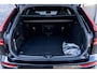 Volvo XC60 2.0 T6 Plug-in hybrid AWD Ultra Black Edition | PHEV | Panoramadak | Luchtvering | Head-Up Display | 360 Graden Camera | Harman Kardon Audio | Sportstoelen | Lichtmetalen Velgen 21 inch | Elektrische Achterklep | Parkeersensoren