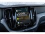 Volvo XC60 2.0 T6 Plug-in hybrid AWD Ultra Black Edition | PHEV | Panoramadak | Luchtvering | Head-Up Display | 360 Graden Camera | Harman Kardon Audio | Sportstoelen | Lichtmetalen Velgen 21 inch | Elektrische Achterklep | Parkeersensoren