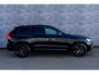Volvo XC60 2.0 T6 Plug-in hybrid AWD Ultra Black Edition | PHEV | Panoramadak | Luchtvering | Head-Up Display | 360 Graden Camera | Harman Kardon Audio | Sportstoelen | Lichtmetalen Velgen 21 inch | Elektrische Achterklep | Parkeersensoren