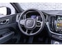 Volvo XC60 2.0 T6 Plug-in hybrid AWD Ultra Black Edition | PHEV | Panoramadak | Luchtvering | Head-Up Display | 360 Graden Camera | Harman Kardon Audio | Sportstoelen | Lichtmetalen Velgen 21 inch | Elektrische Achterklep | Parkeersensoren