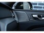 Volvo XC60 2.0 T6 Plug-in hybrid AWD Ultra Black Edition | PHEV | Panoramadak | Luchtvering | Head-Up Display | 360 Graden Camera | Harman Kardon Audio | Sportstoelen | Lichtmetalen Velgen 21 inch | Elektrische Achterklep | Parkeersensoren