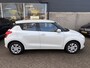Suzuki Swift Airco/Bluetooth 1.2 Comfort Smart Hybrid Adaptive/Led/DAB