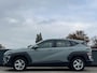 Hyundai Kona 1.6 GDI HEV Comfort | CAMERA | KEYLESS ENTRY | NAVI | PARKEERSENSOREN VOOR + ACHTER | FABRIEKSGARANTIE T/M 02-2029 |