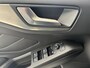 Ford Focus 1.0 EcoBoost Hybrid Titanium | Parkeersensoren V+A | Navigatie | Climate Control | Apple CarPlay / Android Auto |