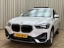 BMW X1 xDrive25e Panoramadak / Afn. Trekhaak / Navi Pro / LED / Cruise / Camera / PDC V&A / 17'' LMV