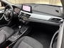 BMW X1 xDrive25e Panoramadak / Afn. Trekhaak / Navi Pro / LED / Cruise / Camera / PDC V&A / 17'' LMV
