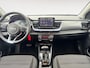 Kia Stonic DynamicLine Automaat | Navi | Clima | Camera | Cruise Control | LM Velgen Apple Carplay & Android Auto