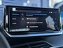 Peugeot 2008 1.2 Hybrid 145 GT | Alcantara | Stoelmassage/-verwarming | Keyless Entry/Start | Full LED | Climate Control | Adaptive Cruise Control | Apple Carplay/Android Auto | Navigatie | Draadloze telefoonlader | Dodehoek | Parkeercamera/-sensoren |