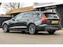 Volvo V60 2.0 T6 Recharge AWD Inscription SOH 86% I Panoramadak I Trekhaak I Harman Kardon I Adaptive Cruise I Pilot Assist I NAP