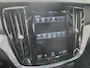 Volvo V60 2.0 B3 R-Design | Leder | Stoel/Stuur verwarming | Wegkl. Trekhaak | LM Velgen | Navigatie | Panoramadak |