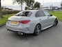 Mercedes-Benz C-klasse 180 Business Solution AMG | Panoramadak | Sportstoelen | Digital Light | 360 Camera | DAB | Ele.wegklapbare Trekhaak | Sfeerverlichting | Nightpakket | Spiegelpakket | Apple Carplay/Android Auto |