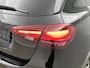 Mercedes-Benz A-klasse 250 e Business Solution AMG | AMG Line Plus pakket | Nightpakket | 19 inch AMG velgen | Smartphone-integratie | Panoramaschuifdak | Head-up display | 360°-camera | Augmented Reality navigatie |