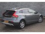 Volvo V40 Cross Country 1.5 T3 Polar+ Luxury | Achteruitrijcamera | Parkeersensoren | Harman & Kardon  | Panorama dak | LED Koplampen | Standkachel | Keyless Entry