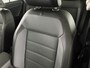 Volkswagen T-Roc 1.5 TSI Style 150 PK DSG | Panorama dak | Keyless entry/start | Matrix koplampen | Stoelverwarming | 18" LM velgen |