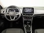 Volkswagen T-Roc 1.5 TSI Style 150 PK DSG | Panorama dak | Keyless entry/start | Matrix koplampen | Stoelverwarming | 18" LM velgen |