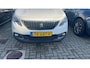 Peugeot 2008 1.2 PureTech Blue Lion