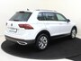 Volkswagen Tiguan 1.4 TSI eHybrid Elegance | SoH 91% | Panoramadak | Achteruitrijcamera | 3-zone airco | LED matrix verlichting | Keyless | Adaptieve cruise control | CarPlay | Navigatie |