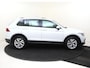 Volkswagen Tiguan 1.4 TSI eHybrid Elegance | 360 camera | Head-up display | Adaptieve cruise control | 3 zone airco | LED matrix verlichting | Dodehoek detectie | Keyless | CarPlay |