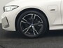 BMW 3-Serie Touring 320e M Sport FACELIFT PHEV 204pk Dealer O.H | Trekhaak Af Fabriek | Adapive Cruise | Widescreen Navi | Head Up | Alcantara Sportstoelen Verwarmd | Camera & Parkassist | Apple Carplay | Plug In Hybrid