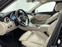 Mercedes-Benz C-klasse Estate 200 Business Solution AMG | Leder | Parkeersensoren | Achteruitrijcamera | Stoelverwarming |