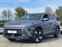 Hyundai Kona 1.6 GDI HEV Premium Sky VALE Full Hybride Automaat met Panorama schuifdak, Navigatie, Lederen bekleding en Climate Control Uit voorraad leverbaar