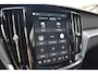 Volvo V60 T6 350PK Plug-in hybrid AWD Plus Dark Panodak | H&K | ACC | Blis | Contour Stoelen | Stuurverwarming