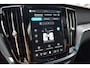 Volvo V60 T6 350PK Plug-in hybrid AWD Plus Dark Panodak | H&K | ACC | Blis | Contour Stoelen | Stuurverwarming