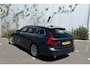 Volvo V90 2.0 T4 Momentum | Navigatie | Lederen Bekleding | Apple Carplay | Standkachel | Stoelverwarming | Trekhaak | Koplampen Adaptief | Elektrische Achterklep | BLIS | Cruise Control Adaptief