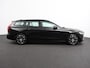 Volvo V60 2.0 B3 Automaat Momentum | Navigatie | Wegklapbare Trekhaak | Climate Control | Blis | Parkeer sensoren | Cruise Control | Lichtmetalen Velgen