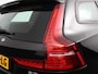 Volvo V60 2.0 B3 Automaat Momentum | Navigatie | Wegklapbare Trekhaak | Climate Control | Blis | Parkeer sensoren | Cruise Control | Lichtmetalen Velgen