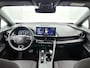 Toyota C-HR 1.8 Hybrid 140 First Edition | BTW Voertuig | Stoelverwarming | Draadloos laden |