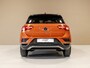 Volkswagen T-Roc 1.5 TSI Style Business / 150pk / Panorama dak / Leder / Stoelverwarming / Keyless / Dodehoek herkenning /