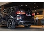 BMW X5 xDrive50e M-Performance Black Optic, Comfort Seats Individual Leder, Panoramadak Sky Lounge, Head-Up, BMW Live, Harman-Kardon, Driving Assistent, Travel/ Warmte/ Comfort/ Spiegel/ Innovatie/ Ambiente pakket, Lichtmetalen velgen 22''