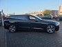 Volvo V60 2.0 B4 R-Design | Met o.a. elektrische stoelen, adaptive cruise, stoelverwarming, climate, camera en AppleCarPlay!