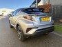 Toyota C-HR 1.8 Hybrid Bi-Tone Plus / AUTOMAAT / LEER / NAVI / 122dkm! NAP! / 1E EIGENAAR
