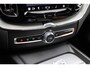 Volvo XC60 2.0 T6 Plug-in Hybrid AWD Plus Dark | PHEV Long Range | 360 Graden Camera | Panoramadak | Harman Kardon Audio | Sportstoelen | Elektrisch Verstelbare Voorstoelen | BLIS | Navigatie | Apple Carplay | Android Auto