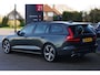 Volvo V60 2.0 B3 163 PK R-Design, Panoramadak, Harman/Kardon, Trekhaak, Leder, Sportstoelen