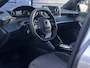 Peugeot e-2008 EV Business 54 kWh | Navigatie | Apple Carplay/Android Auto | DAB | Full LED | Climate Control | Cruise Control | Parkeercamera/-sensoren |