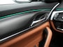 BMW 5-Serie Touring 530e M Sport PHEV 293pk Dealer O.H | Trekhaak af fabriek | Adaptive Cruise | 19"L.M | Lederen Sportstoelen Verwarmd | Camera & Parkassist | Apple Carplay | Sfeerverlichting | Plug in Hybrid