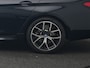 BMW 5-Serie Touring 530e M Sport PHEV 293pk Dealer O.H | Trekhaak af fabriek | Adaptive Cruise | 19"L.M | Lederen Sportstoelen Verwarmd | Camera & Parkassist | Apple Carplay | Sfeerverlichting | Plug in Hybrid