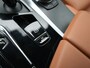 BMW 5-Serie Touring 530e M Sport PHEV 293pk Dealer O.H | Trekhaak af fabriek | Adaptive Cruise | 19"L.M | Lederen Sportstoelen Verwarmd | Camera & Parkassist | Apple Carplay | Sfeerverlichting | Plug in Hybrid