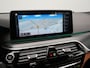 BMW 5-Serie Touring 530e M Sport PHEV 293pk Dealer O.H | Trekhaak af fabriek | Adaptive Cruise | 19"L.M | Lederen Sportstoelen Verwarmd | Camera & Parkassist | Apple Carplay | Sfeerverlichting | Plug in Hybrid